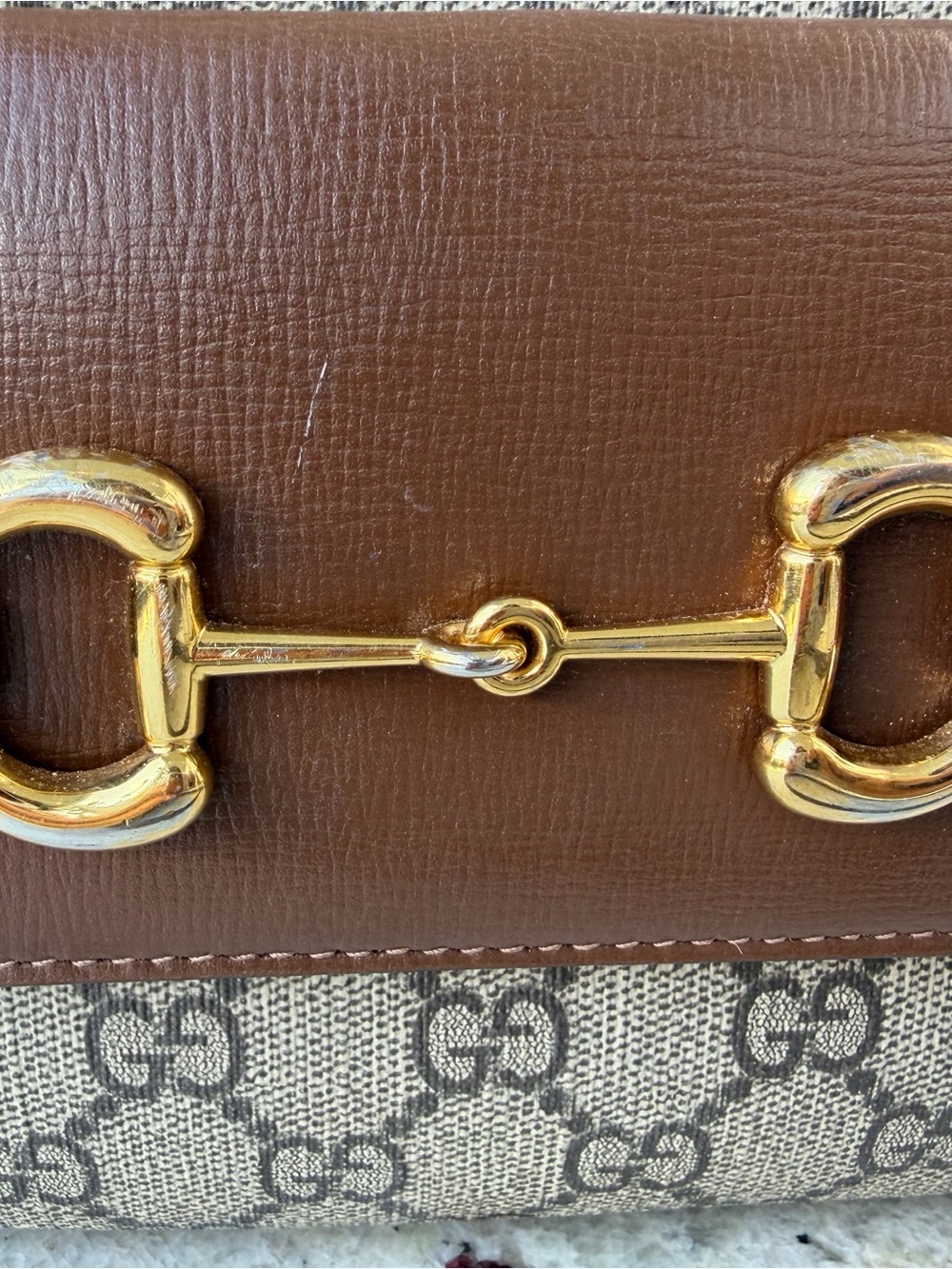Gucci Brown GG Supreme Crossbody with Gold Horsebit - Picture 3 of 8